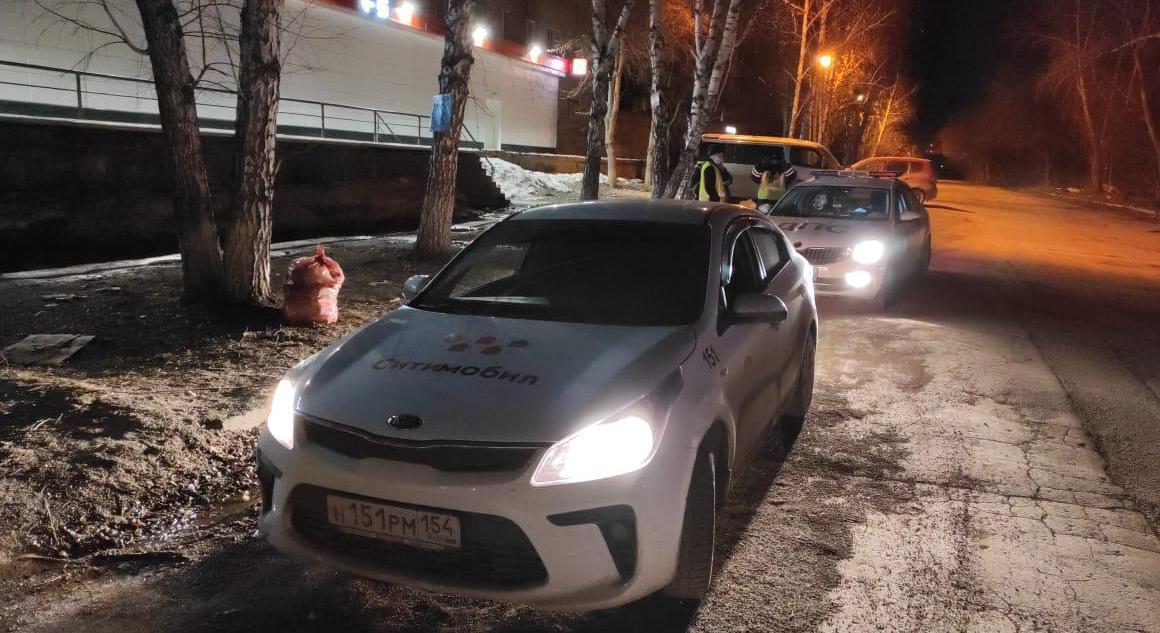 Фото Новосибирские грабители–рецидивисты на «Ситимобиле» снова попались на краже аккумуляторов 2