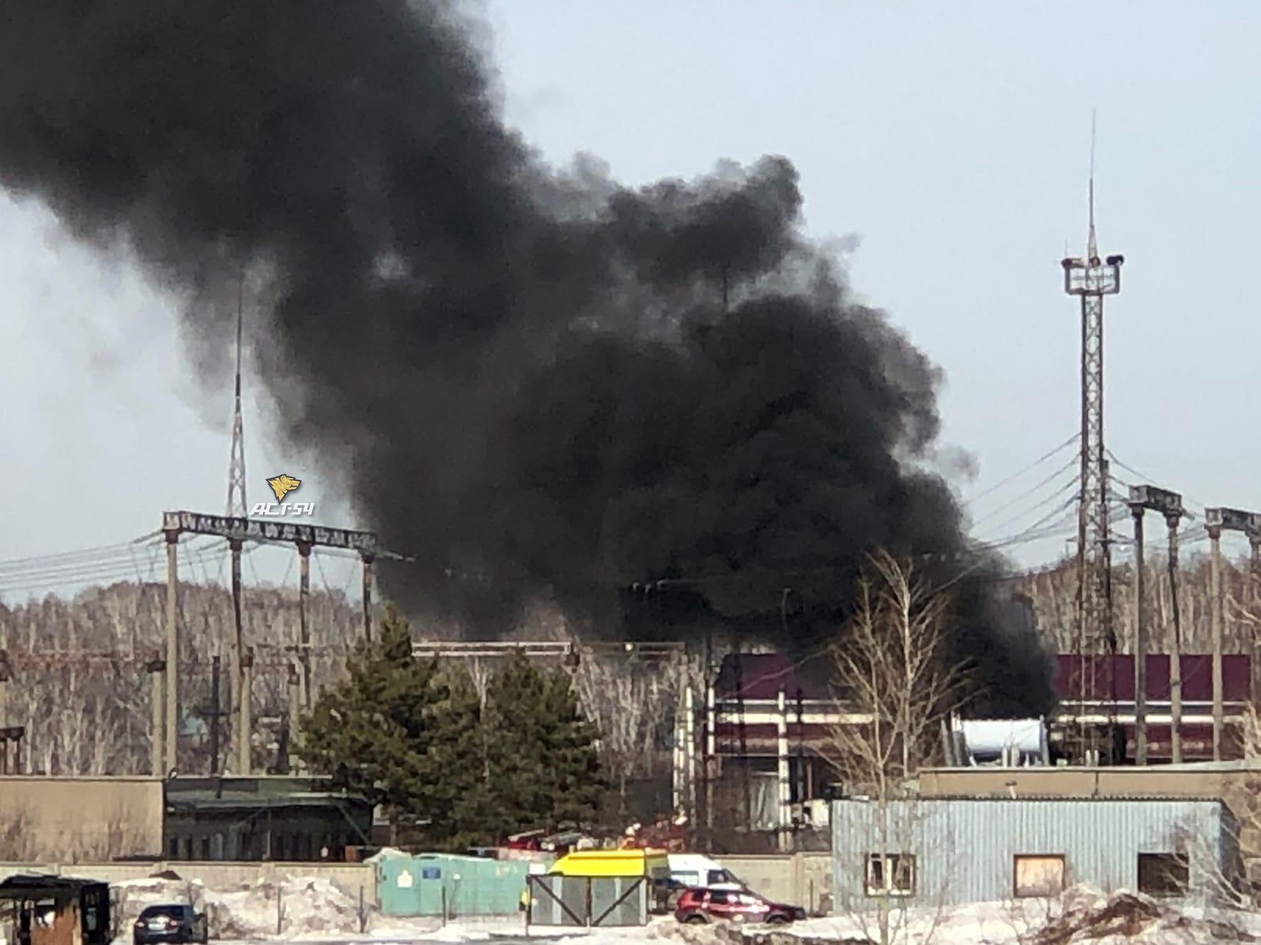 Пожарная подстанция. Пожар в Калининском районе Новосибирска сейчас. Пожар на электроподстанции. Пожар на трансформаторной подстанции. Сгоревшая подстанция.