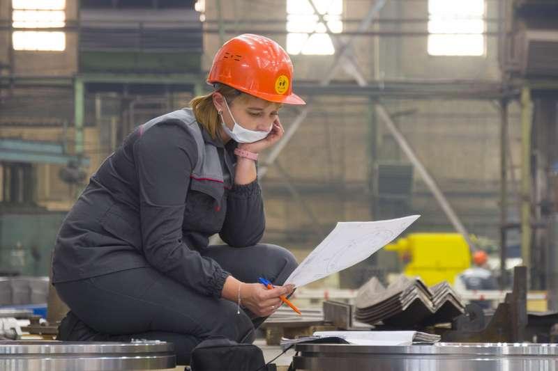 Фото Новосибирский завод «ЭЛСИБ» увеличивает не только выручку, но и зарплату персоналу 8