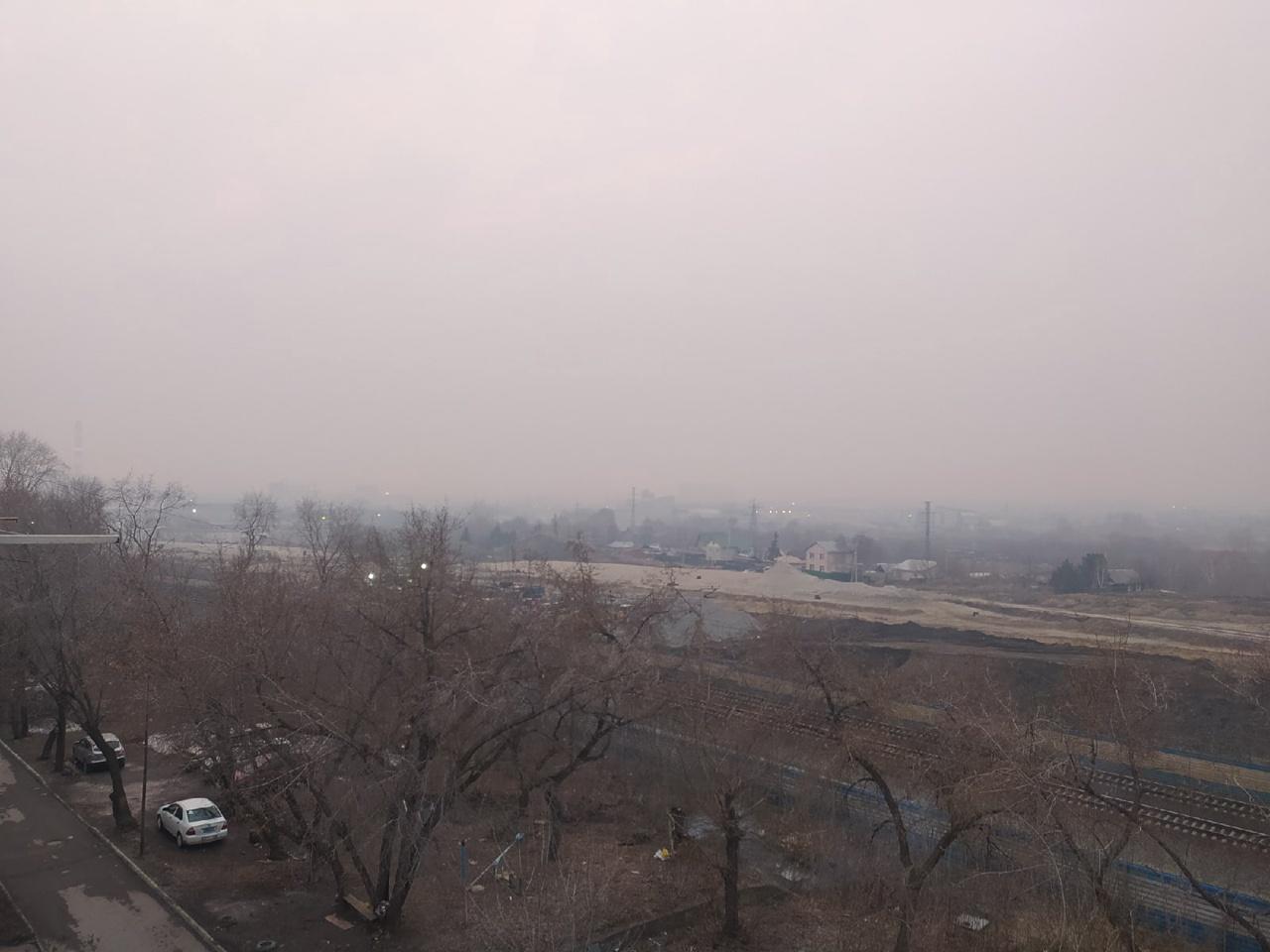 Фото В Новосибирске уровень загрязнения воздуха достиг 7 баллов из-за дыма и пыли 6