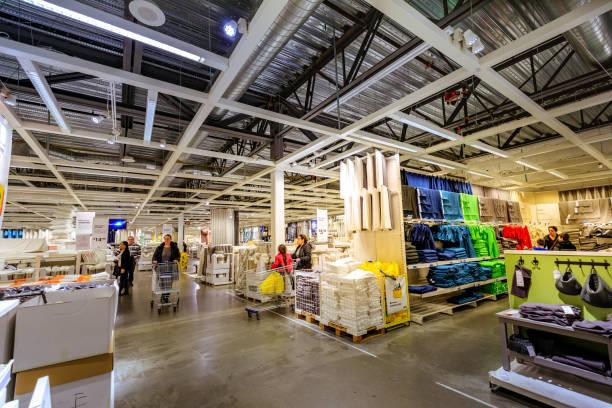 Фото Когда откроется IKEA: названы сроки возвращения мебельного гиганта в Россию 3