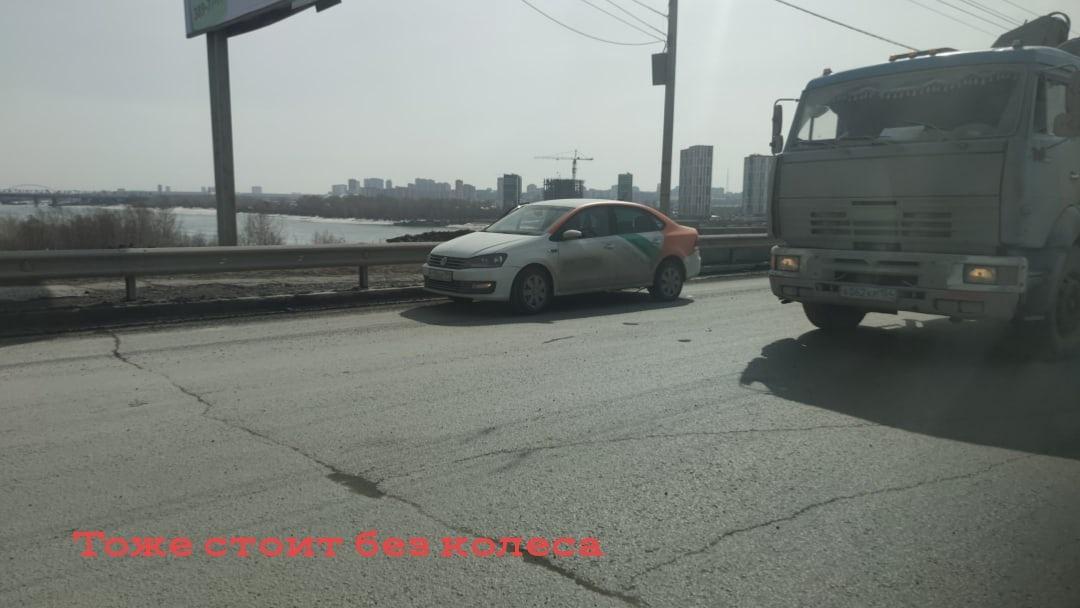 Фото «Даже для портала в ад это перебор»: почему смыло дороги в Новосибирске и когда их починят 6