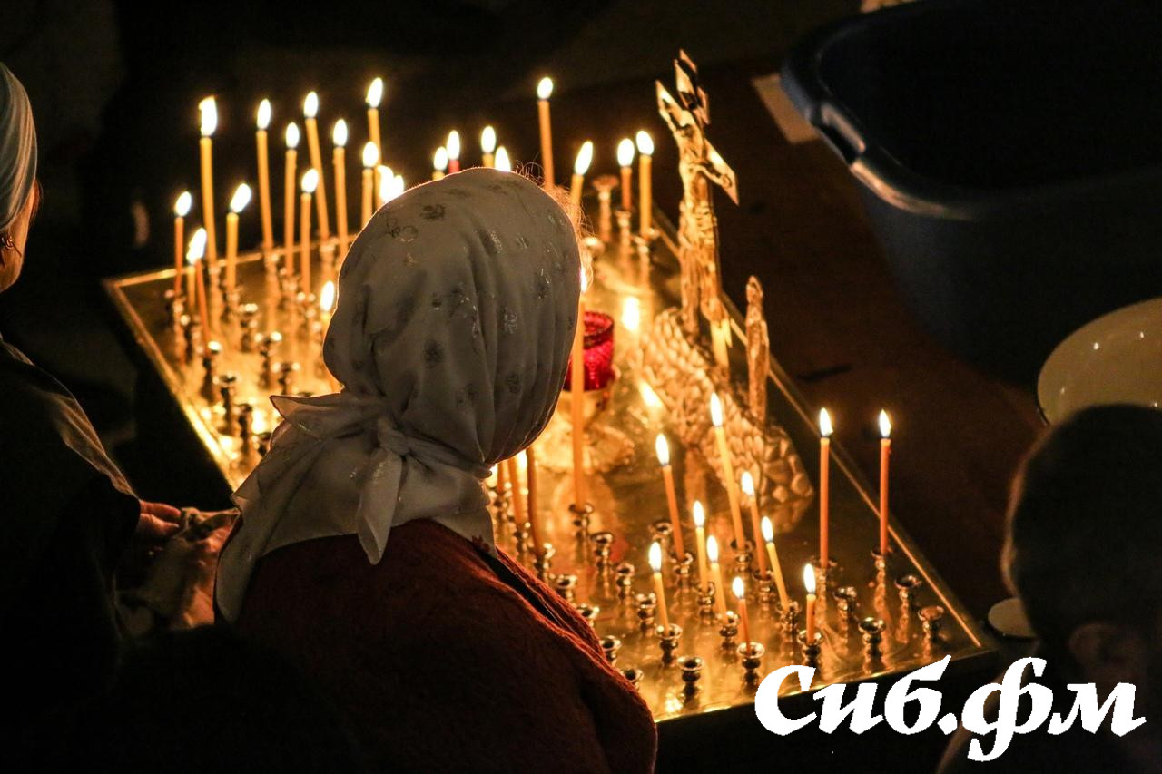 Фото В Новосибирске прошло Пасхальное богослужение на Светлое Христово Воскресение: фотоотчёт 6