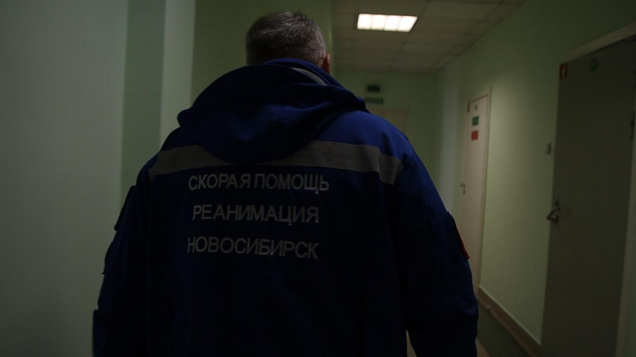 Фото «Не желайте спокойной ночи»: врач скорой помощи из Новосибирска рассказал, как спас пассажира на борту самолета и почему ему снятся кошмары 5