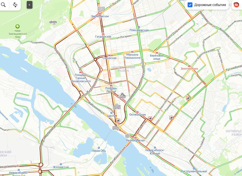Фото Новосибирск сковали 10-балльные пробки вечером 7 апреля 2