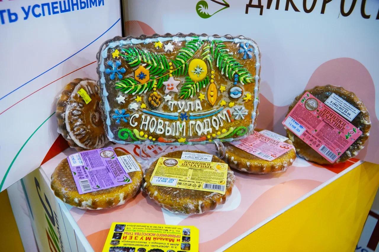Фото Сибирские шишки, грибы и мёд: в Новосибирске открылся форум «Дикоросы». Фоторепортаж 12