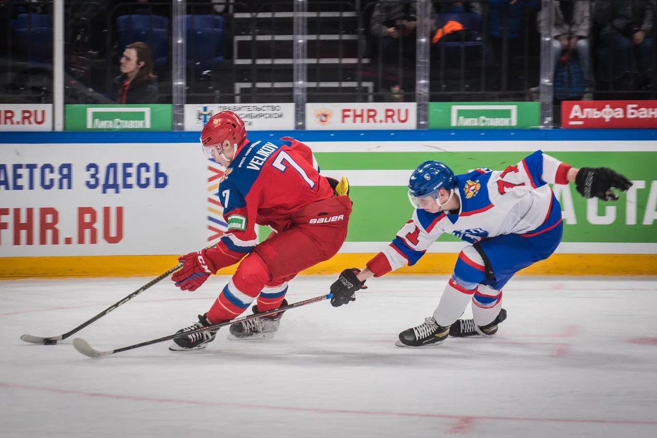 Фото В Новосибирске прошел первый день международного турнира по хоккею среди молодежи. Фоторепортаж 9