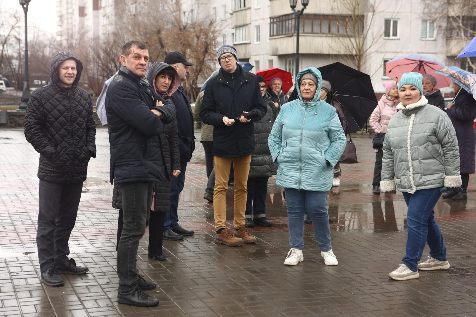 Фото Бульвар Победы в Новосибирске украсят живой изгородью 2