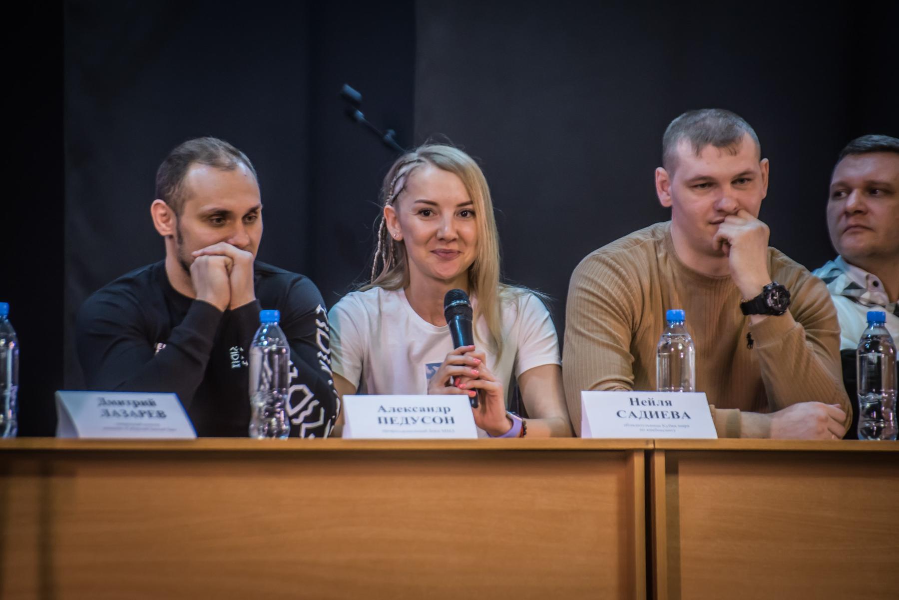 Фото Первый женский бой по кикбоксингу и завершение карьеры чемпиона: чем удивит турнир памяти Сергея Лукинского 2