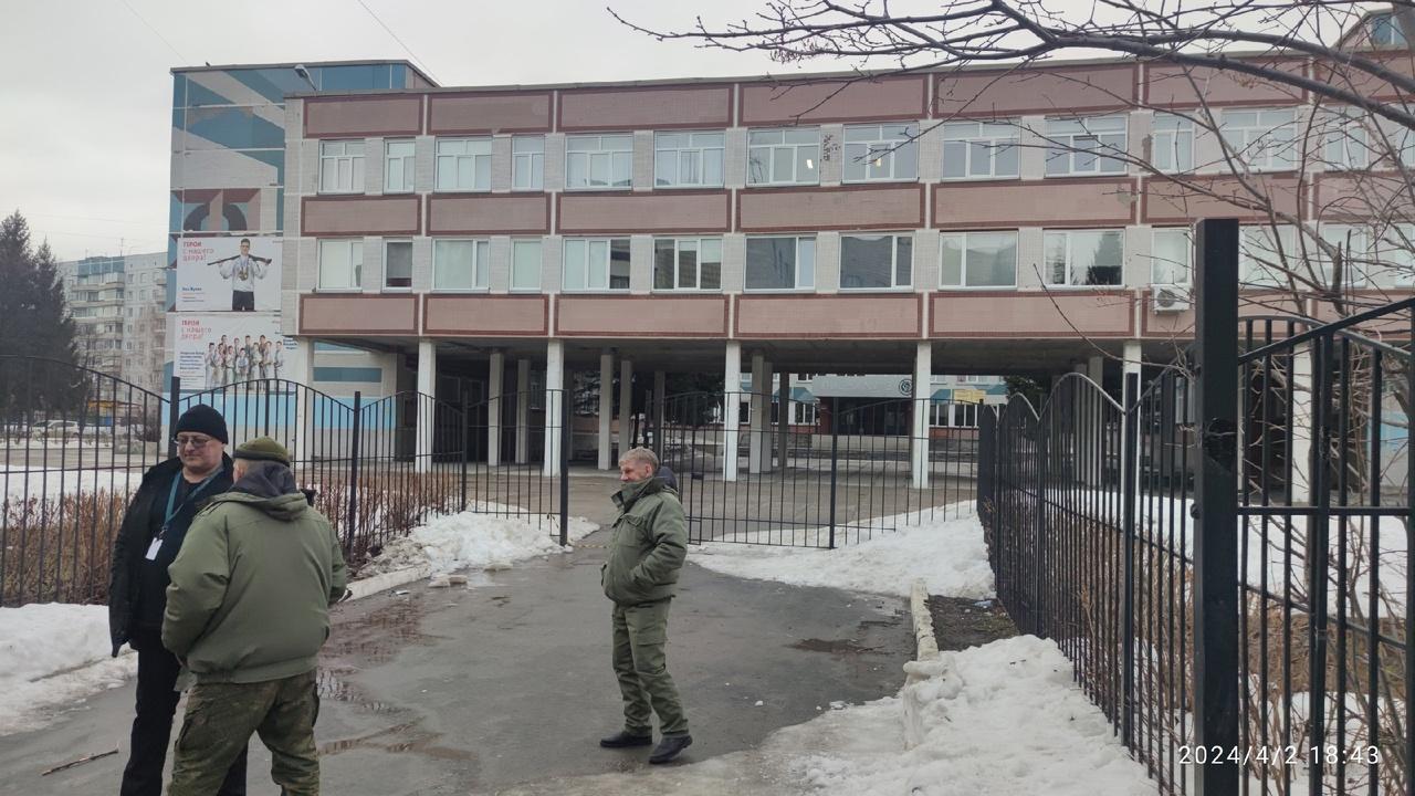 Фото Под Новосибирском сообщили о минировании трёх школ 2