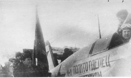 Фото Массовый митинг и эшелоны с войсками. В Новосибирске госархив опубликовал кадры помощи фронту в СССР 16 - Сиб.ФМ Фото Массовый митинг и эшелоны с войсками. В Новосибирске госархив опубликовал кадры помощи фронту в СССР 16