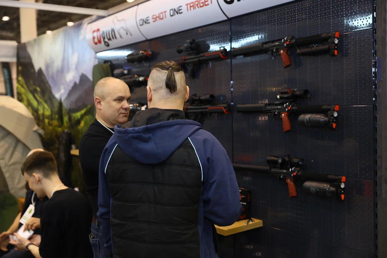 Фото Оружие и квадроциклы. В Новосибирске показали оборудование и технику для охоты на выставке в «Экспоцентре» 3