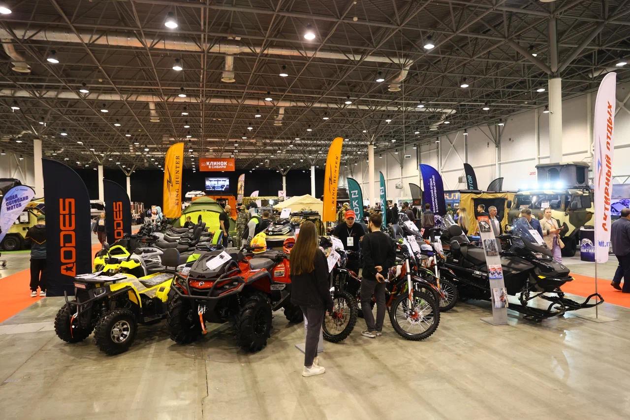 Фото Оружие и квадроциклы. В Новосибирске показали оборудование и технику для охоты на выставке в «Экспоцентре» 7