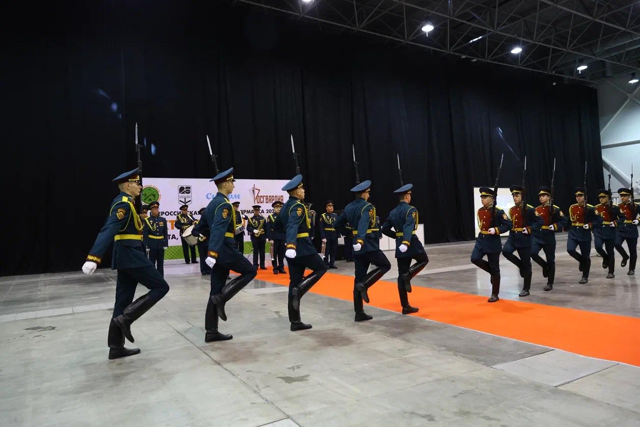 Фото От стрельбы до шашлыков: чем удивила выставка «Активный отдых» в Новосибирске. Фотоотчет 2