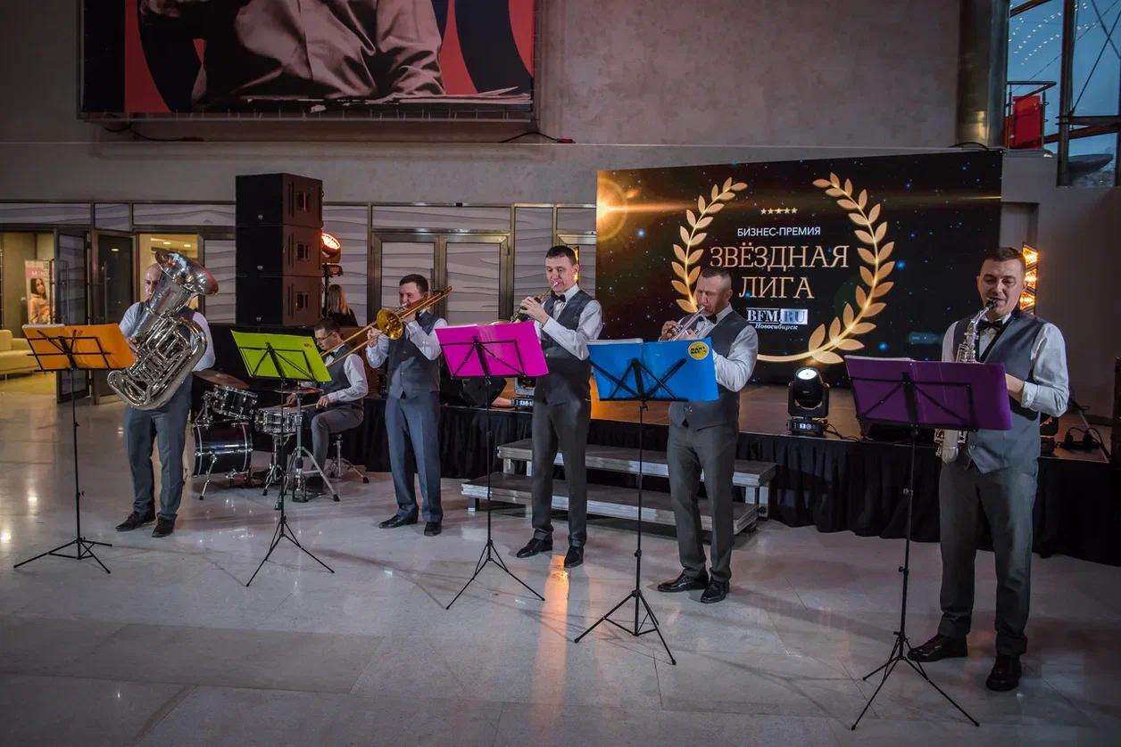 Фото В Новосибирске назвали лидеров бизнеса. Фоторепортаж с церемонии награждения премии «Звёздная лига» 9