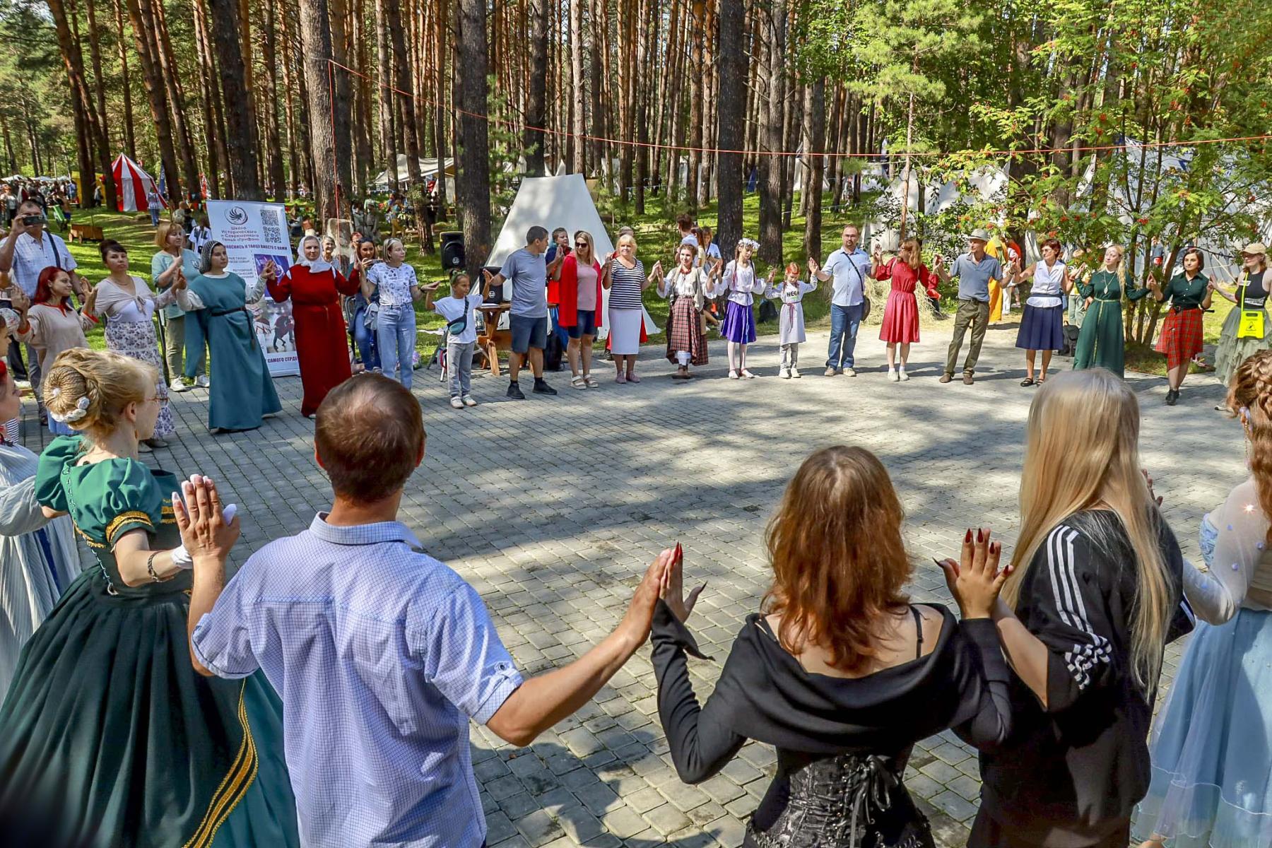 Фото Мэр Кудрявцев представил туристическую концепцию Новосибирска на форуме парков стран БРИКС 2