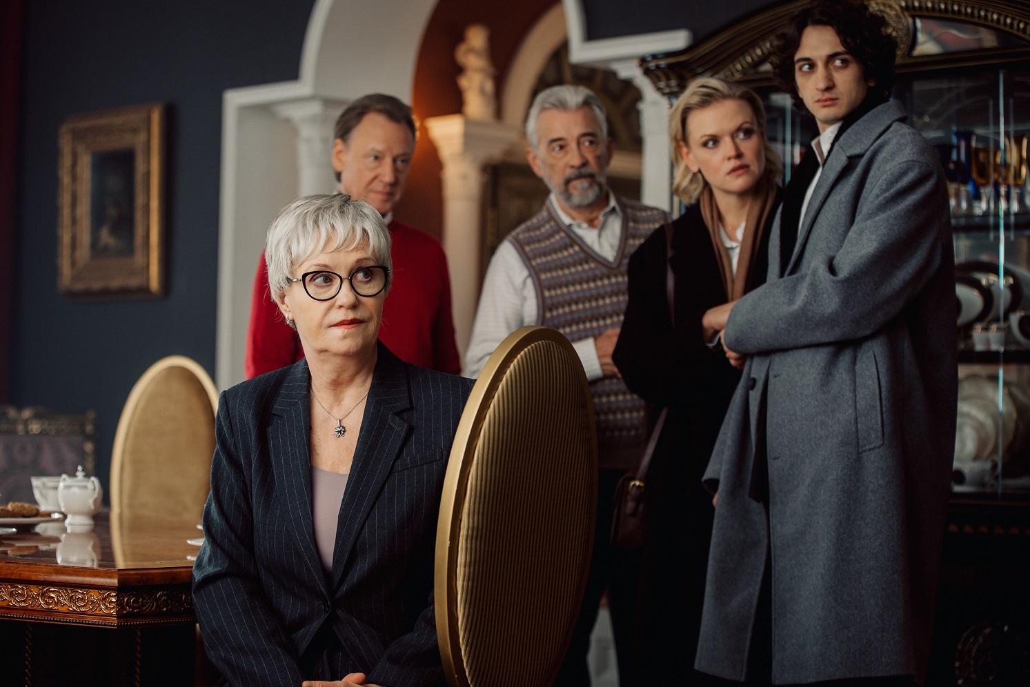 Фото Смотрим и поём: секреты нового сериала «ВИА “Васильки”» для Wink.ru 3 - Сиб.ФМ Фото Смотрим и поём: секреты нового сериала «ВИА “Васильки”» для Wink.ru 3