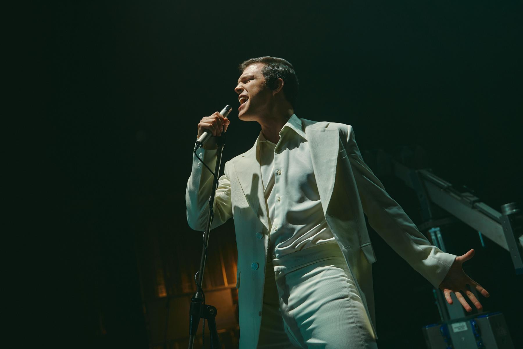 Фото Смотрим и поём: секреты нового сериала «ВИА “Васильки”» для Wink.ru 4 - Сиб.ФМ Фото Смотрим и поём: секреты нового сериала «ВИА “Васильки”» для Wink.ru 4