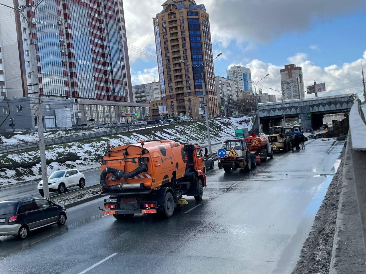 Фото Очевидцы рассказали о моменте обрушения стены на Ипподромской магистрали 2