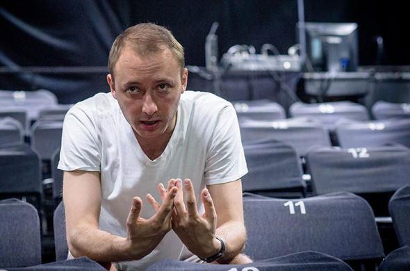 Фото Премии сыну, ранние обыски и приговор. За что экс-директора новосибирского «Красного факела» Александра Кулябина приговорили к 5 годам условно 3