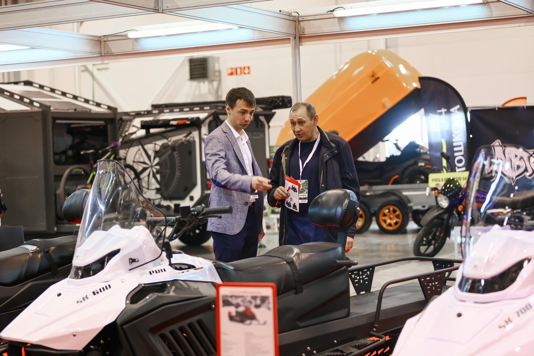 Фото «Стальной характер и снежный драйв»: вездеходная мощь захватила «Новосибирск-Экспоцентр» 2