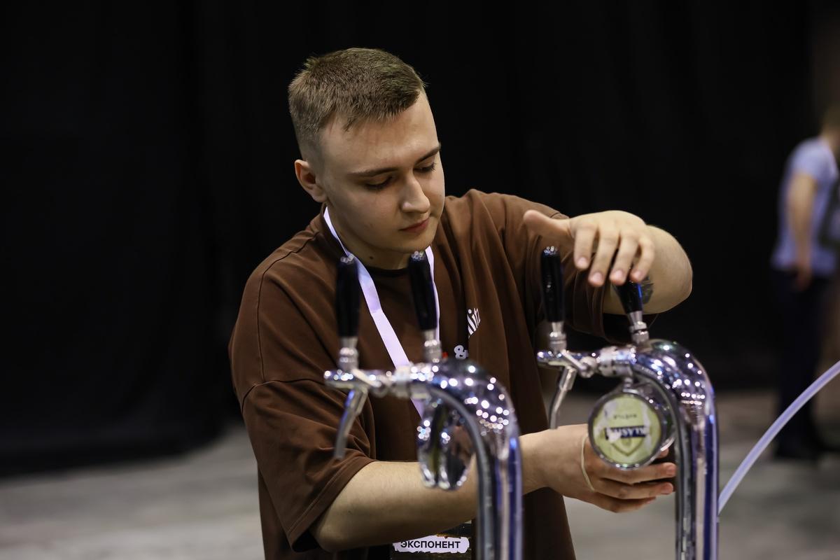 Фото От стрельбы из лука и квадроциклов до пивного рекорда: чем удивила выставка «Активный отдых» в Новосибирске - 30 ярких фото 12