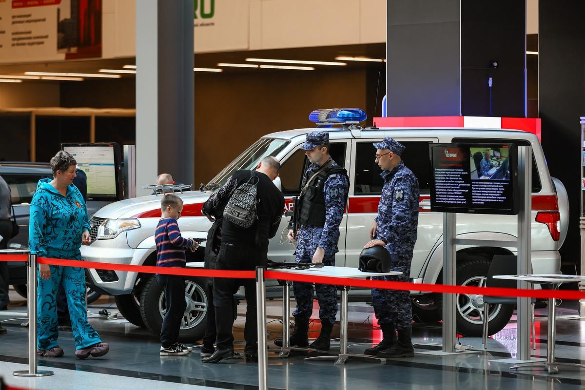 Фото От стрельбы из лука и квадроциклов до пивного рекорда: чем удивила выставка «Активный отдых» в Новосибирске - 30 ярких фото 21