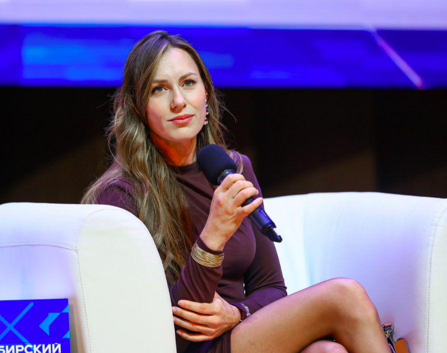 Фото «Голос поколения Z». Популярные блогеры Никишева, Голик и Савочкин поделились секретами успеха на форуме «Медиапритяжение. Новосибирь 2.0» 4