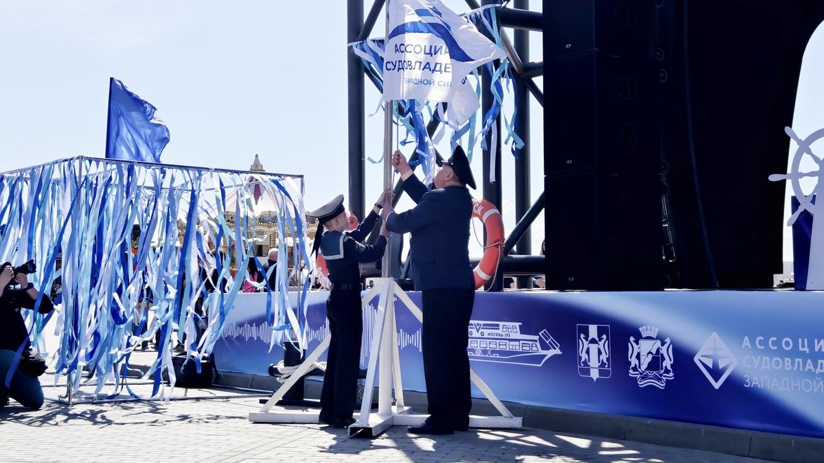 Фото По Оби пошли суда: в Новосибирске торжественно открыли навигацию – 32 ярких кадра 10