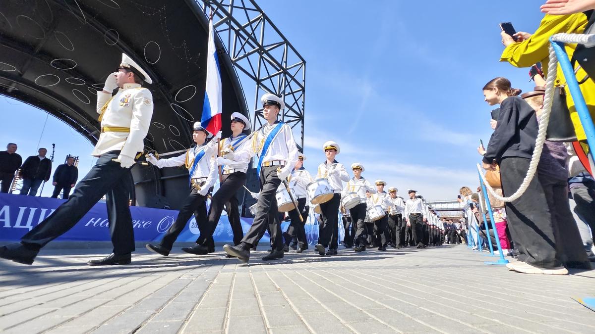Фото По Оби пошли суда: в Новосибирске торжественно открыли навигацию – 32 ярких кадра 12