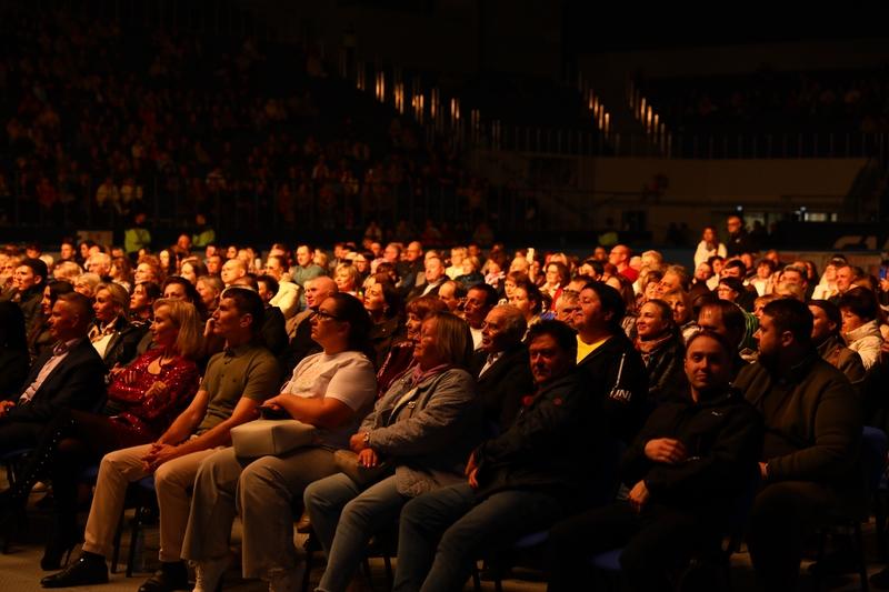 Фото Итальянский исполнитель хита «Феличита» Аль Бана дал первый концерт в Новосибирске - 30 ярких кадров 16