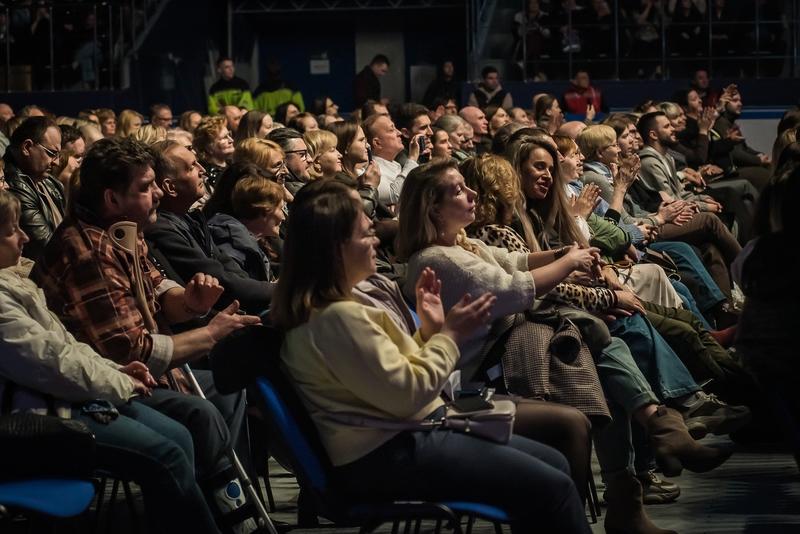 Фото Итальянский исполнитель хита «Феличита» Аль Бана дал первый концерт в Новосибирске - 30 ярких кадров 17