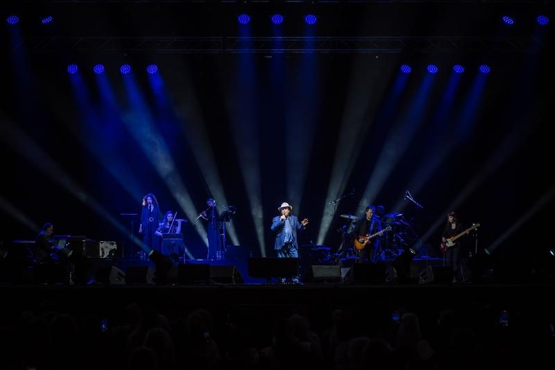 Фото Итальянский исполнитель хита «Феличита» Аль Бана дал первый концерт в Новосибирске - 30 ярких кадров 18