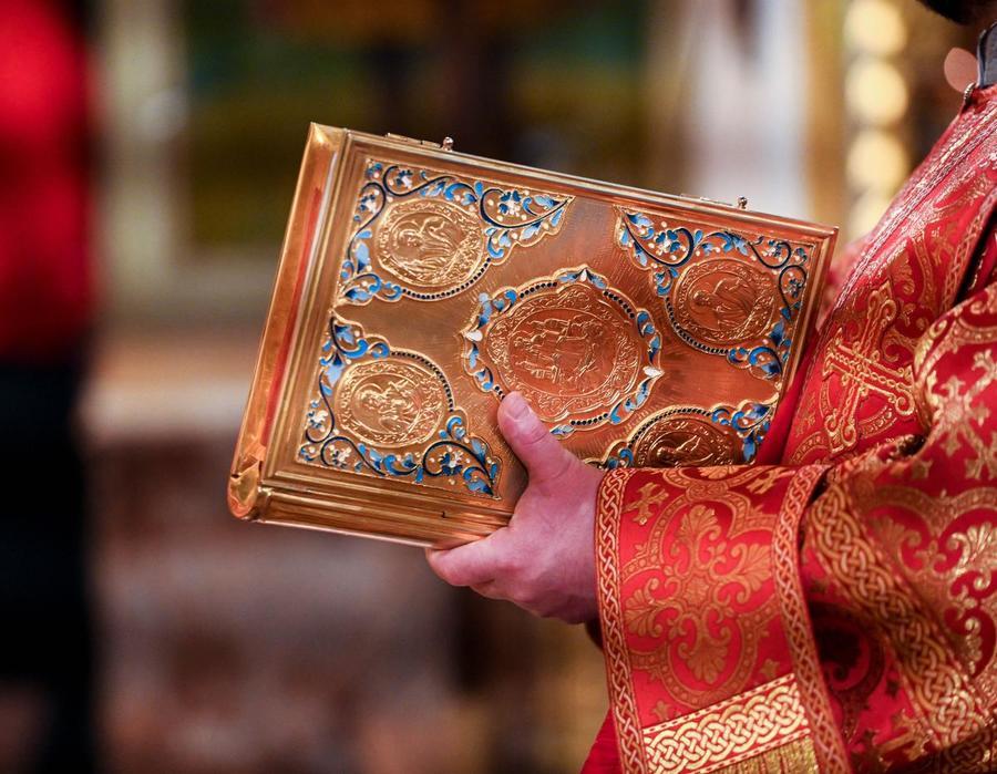 Фото Новосибирск встретил Пасху: 22 кадра с праздничного богослужения в Вознесенском соборе 22 - Сиб.ФМ Фото Новосибирск встретил Пасху: 22 кадра с праздничного богослужения в Вознесенском соборе 22