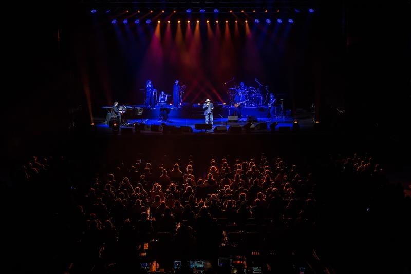 Фото Итальянский исполнитель хита «Феличита» Аль Бана дал первый концерт в Новосибирске - 30 ярких кадров 22