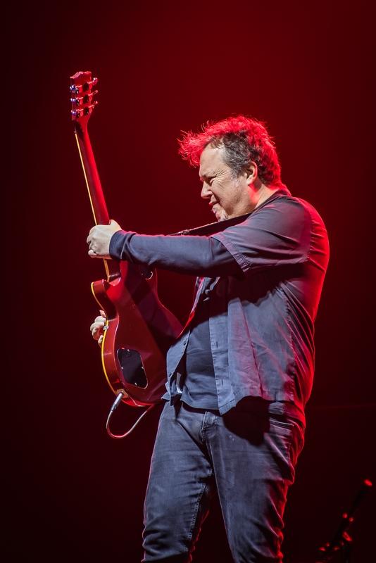 Фото Итальянский исполнитель хита «Феличита» Аль Бана дал первый концерт в Новосибирске - 30 ярких кадров 26