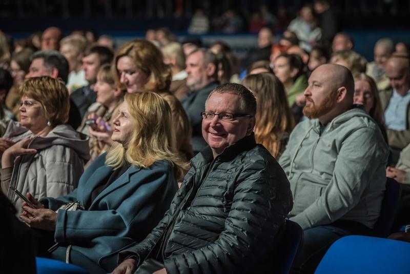 Фото Итальянский исполнитель хита «Феличита» Аль Бана дал первый концерт в Новосибирске - 30 ярких кадров 21