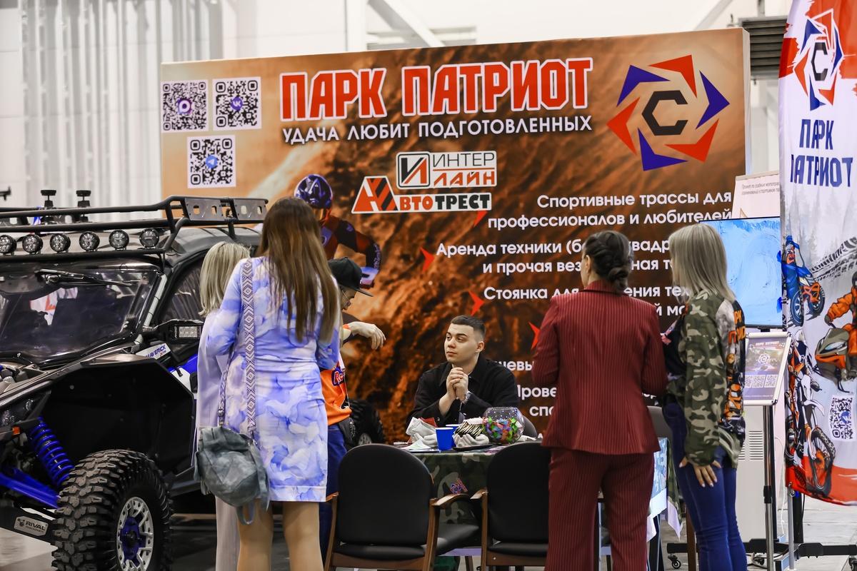Фото Захват СОБР, квадроциклы, вездеходы и автоматы: опубликованы кадры первого дня выставки «Активный отдых» - 50 фото 5
