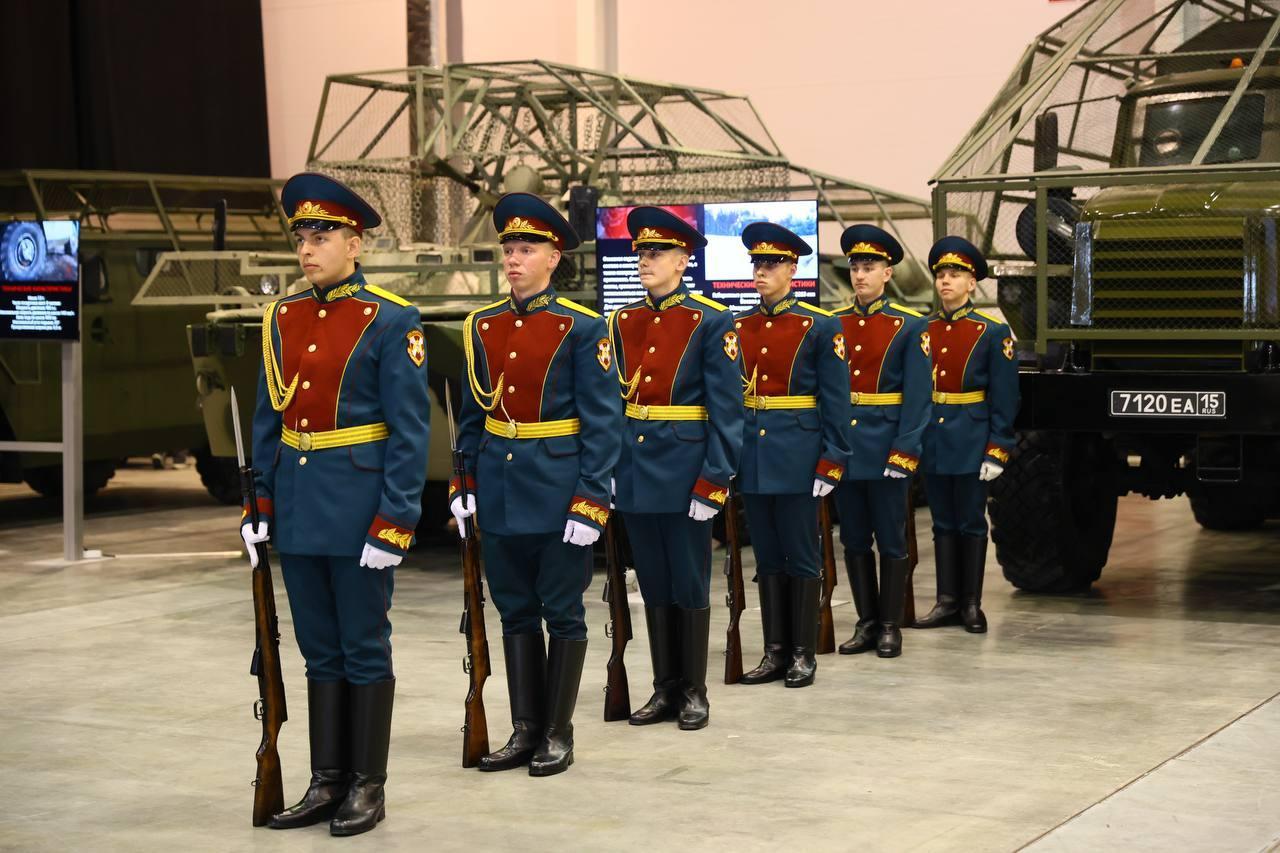 Фото От стрельбы из лука и квадроциклов до пивного рекорда: чем удивила выставка «Активный отдых» в Новосибирске - 30 ярких фото 7