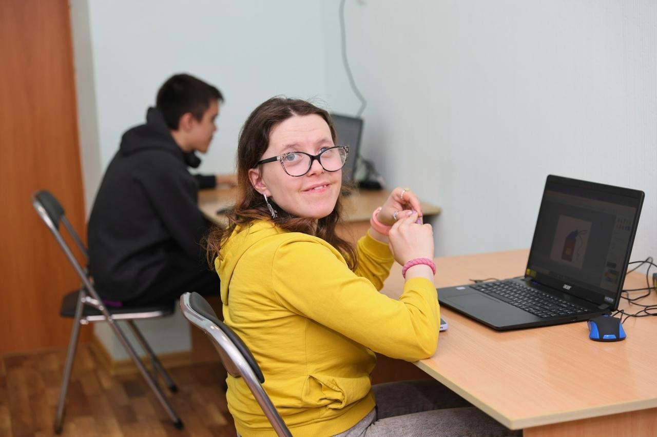 Фото В Кировском районе Новосибирска открылась реабилитационная площадка для взрослых с ментальными нарушениями 4