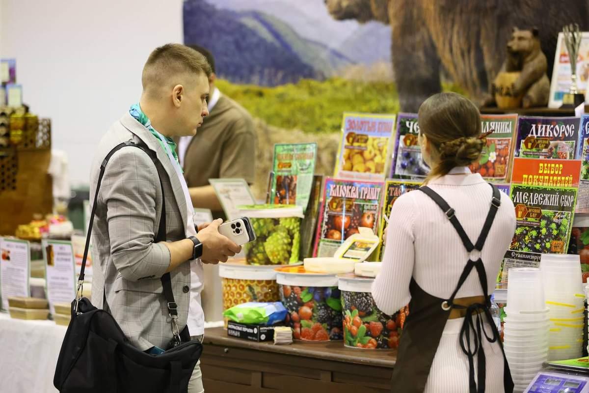 Фото В Новосибирске открылась крупнейшая в Западной Сибири выставка «Активный отдых: охота, рыбалка, туризм в Сибири» 9