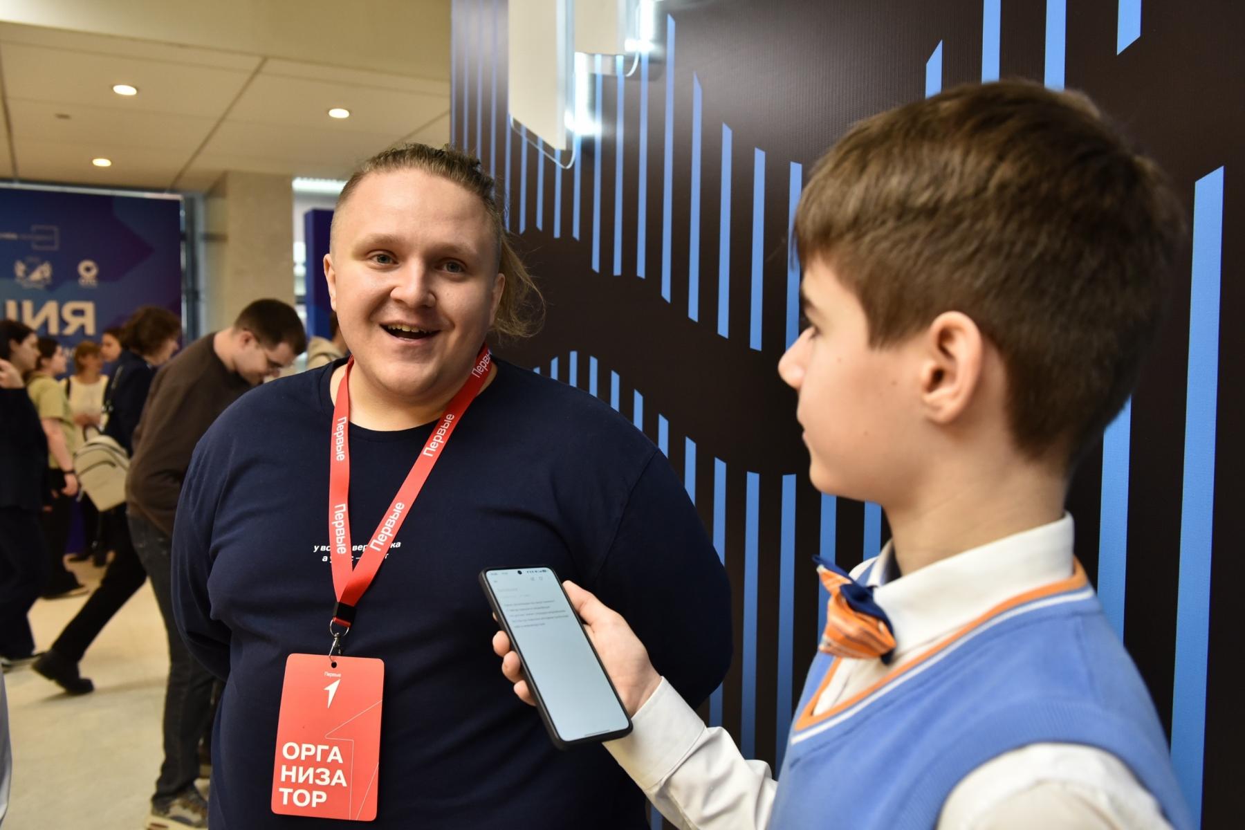 Фото Блогер «Окститесь», звёзды ТВ и свыше тысячи участников. В Новосибирске проходит грандиозный молодёжный форум «МЕДИАПРИТЯЖЕНИЕ: НОВОСИБИРЬ 2.0» 8