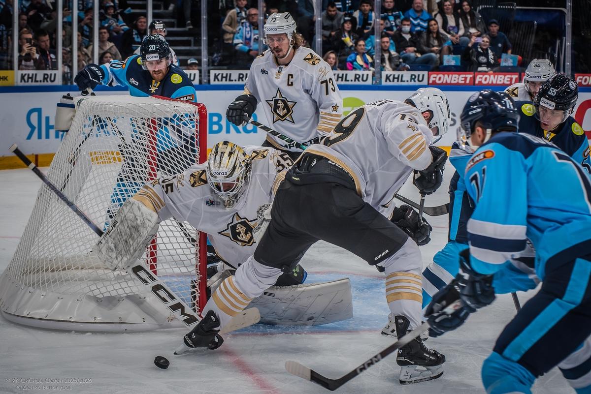 Фото ХК «Сибирь» завершила сезон после серии поражений: 50 кадров побед и провалов команды 19