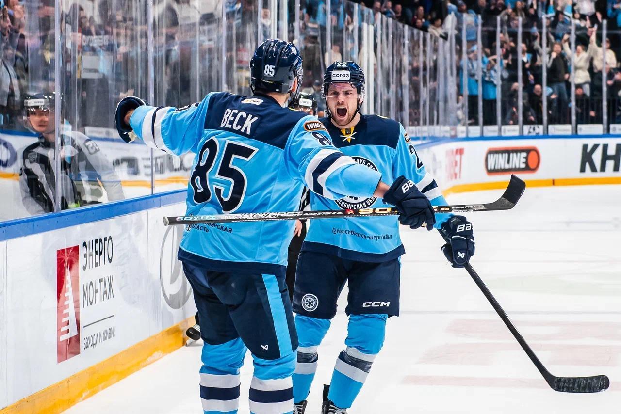 Фото ХК «Сибирь» завершила сезон после серии поражений: 50 кадров побед и провалов команды 42