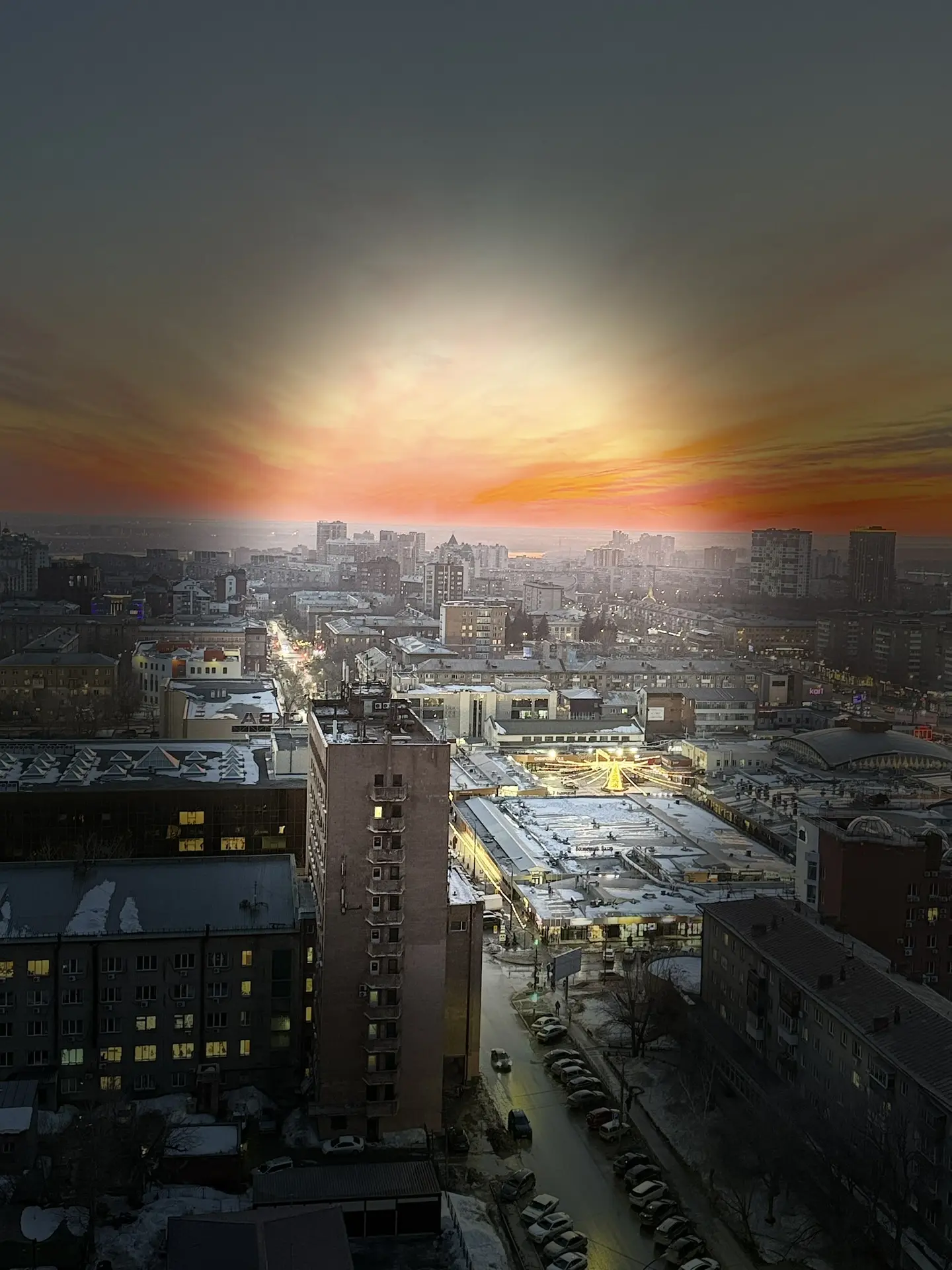 Фото В Новосибирске небо окрасилось в загадочный розовый цвет 3