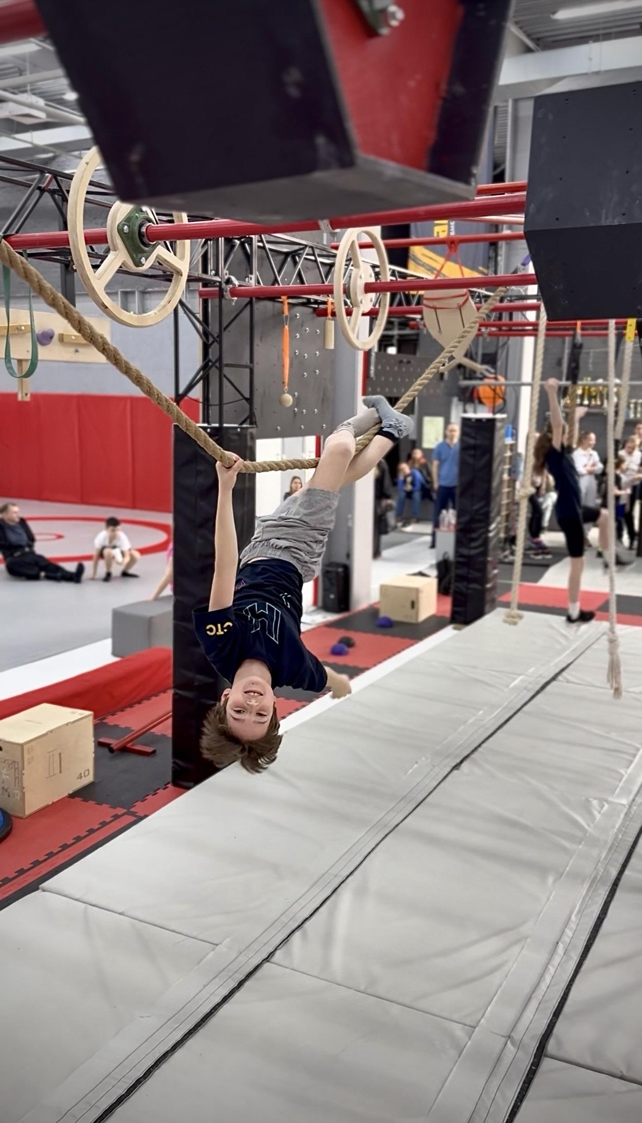 Фото Тренировка по ниндзя-спорту прошла в новосибирском спортклубе FERMA 5