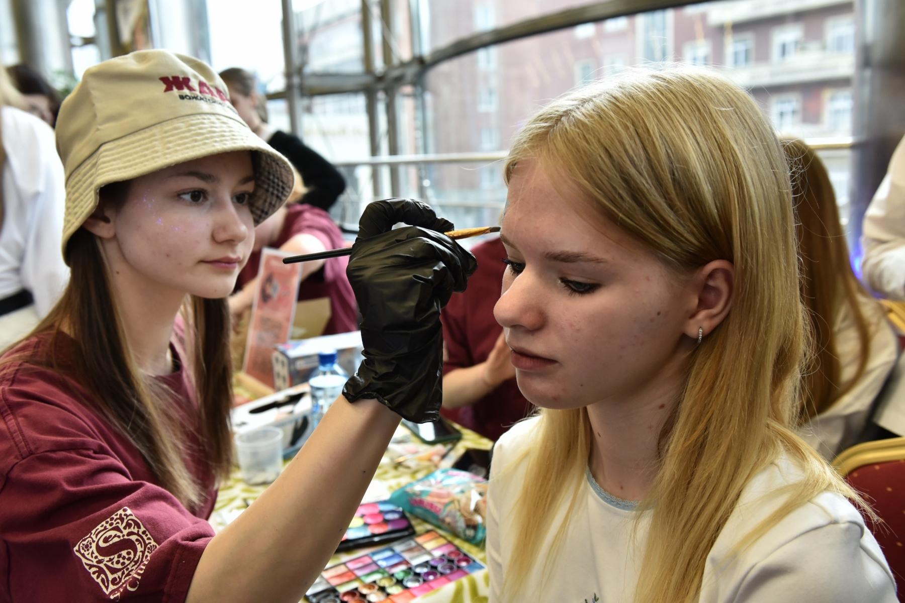 Фото Блогер «Окститесь», звёзды ТВ и свыше тысячи участников. В Новосибирске проходит грандиозный молодёжный форум «МЕДИАПРИТЯЖЕНИЕ: НОВОСИБИРЬ 2.0» 15