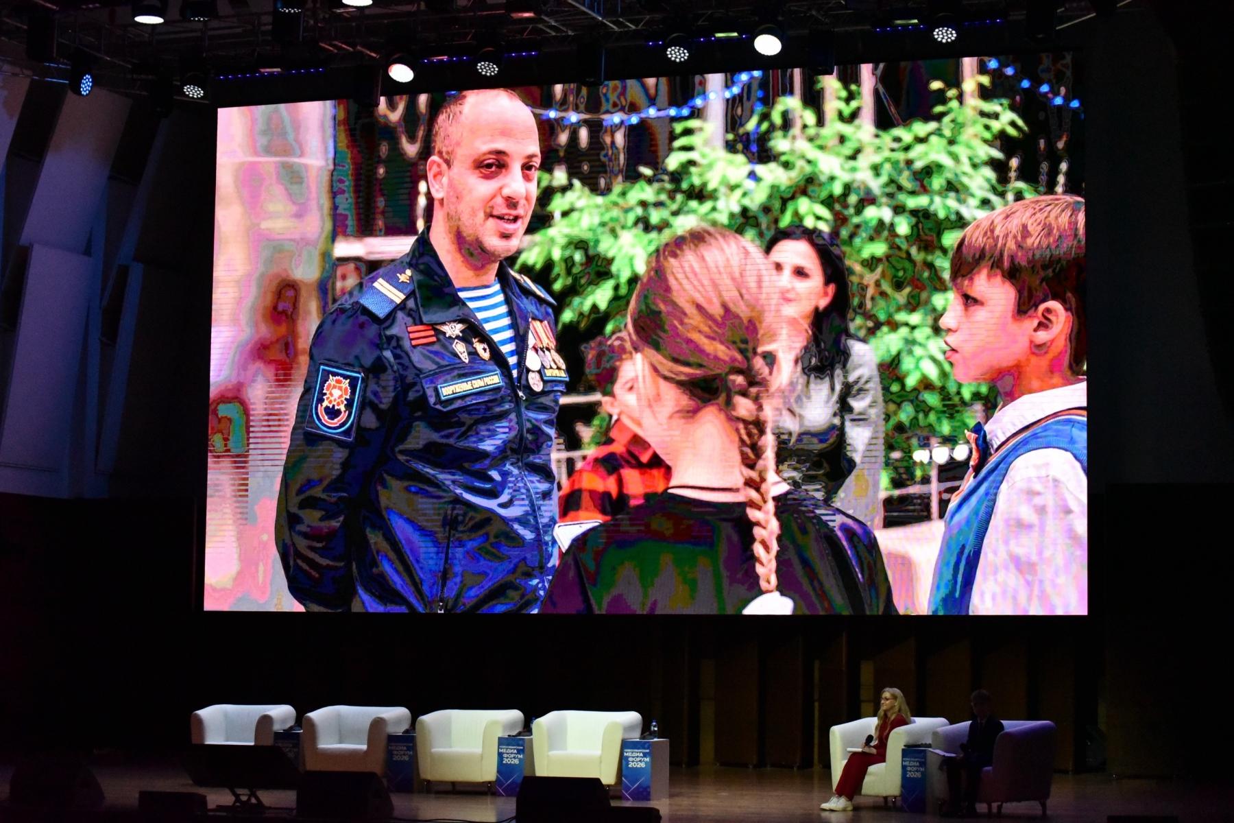 Фото Блогер «Окститесь», звёзды ТВ и свыше тысячи участников. В Новосибирске проходит грандиозный молодёжный форум «МЕДИАПРИТЯЖЕНИЕ: НОВОСИБИРЬ 2.0» 31