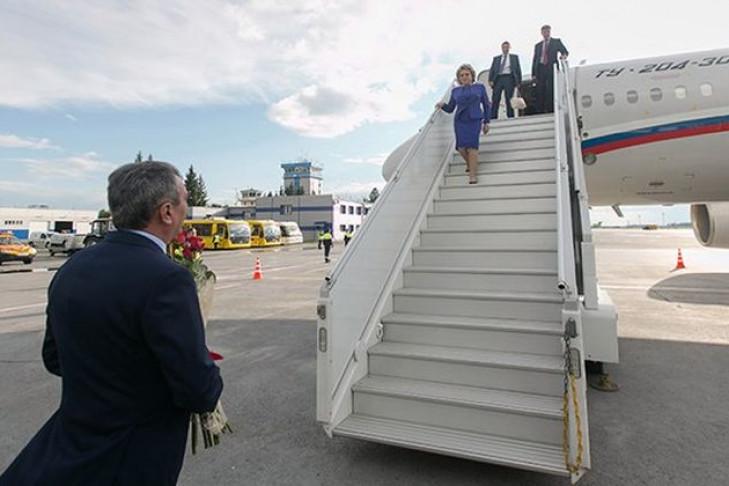 Фото Опубликованы архивные кадры политика Валентины Матвиенко в Новосибирске 7