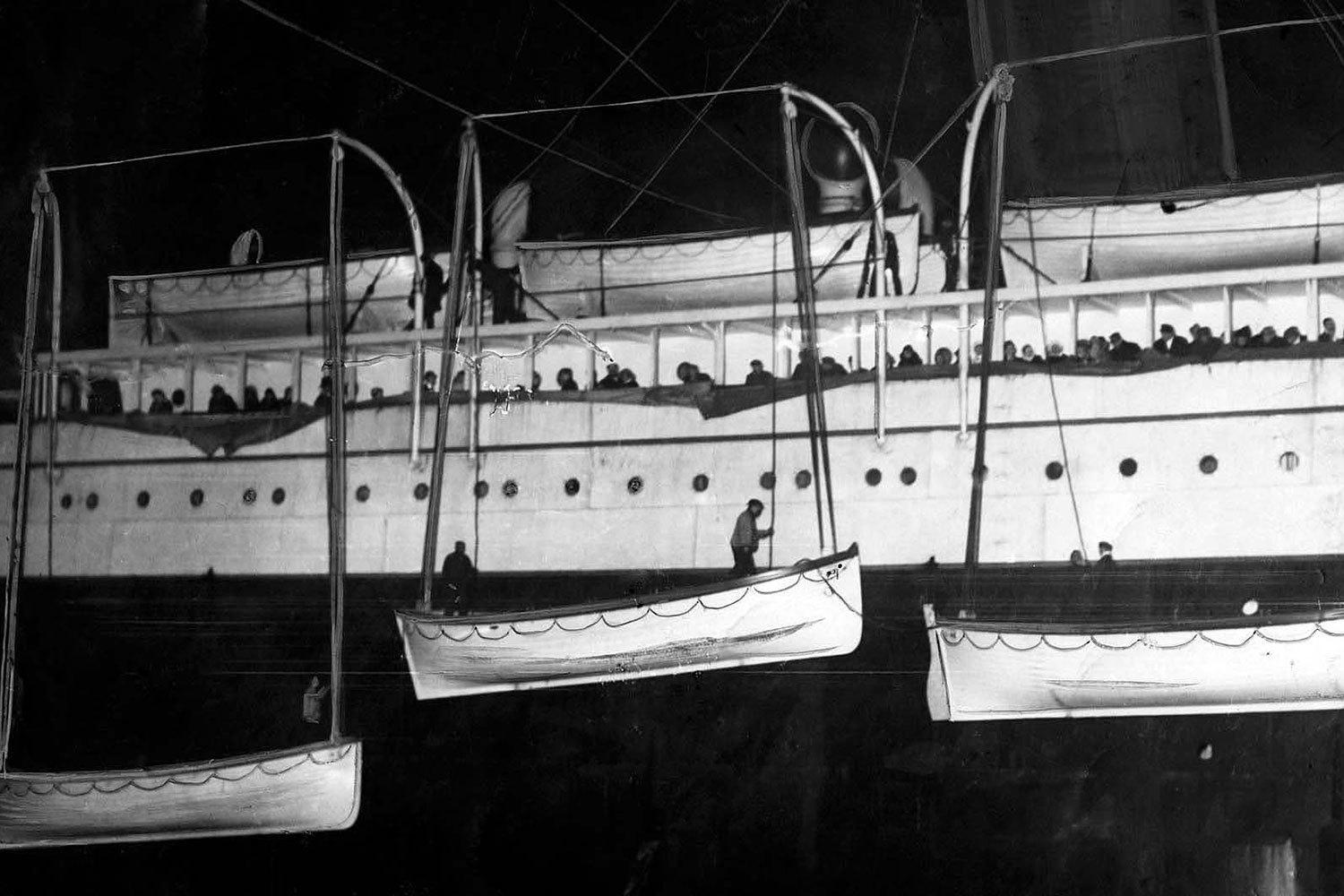 Фото Крушение «Титаника» 106 лет назад: причина катастрофы, страшные кадры и последние выжившие 5